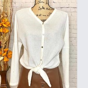 Alya  White Top